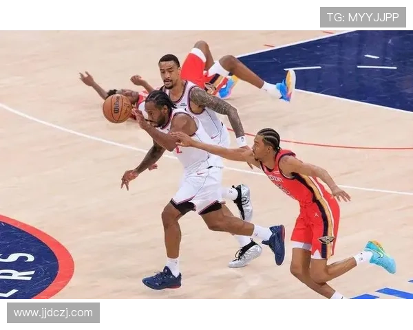 霍姆格伦砍30+14+5 雷霆大胜快船迎七连胜